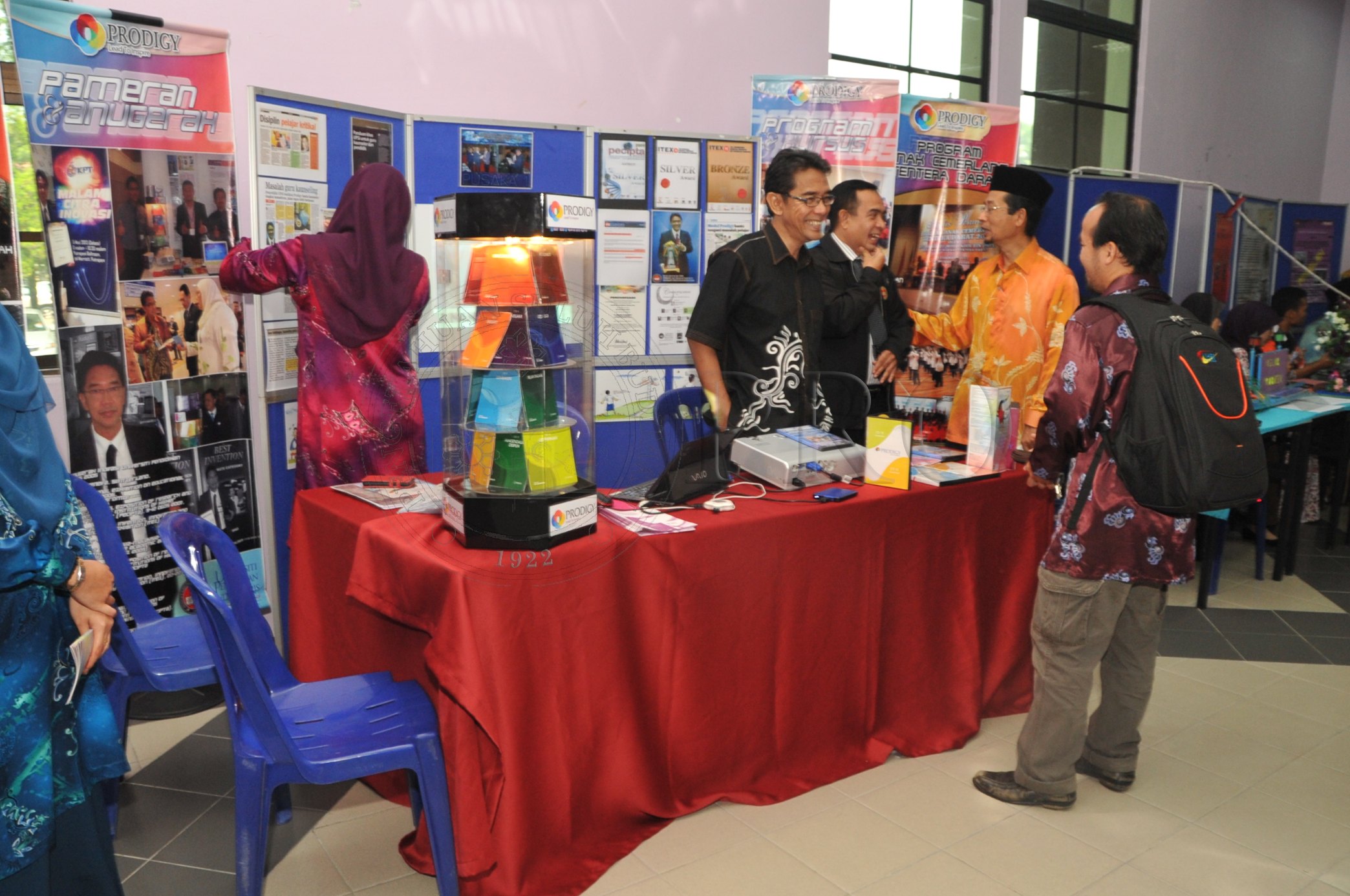 PRO 14 28 KONPEN PRO 6587